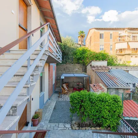 Conchiglia Апартаменти Сієна